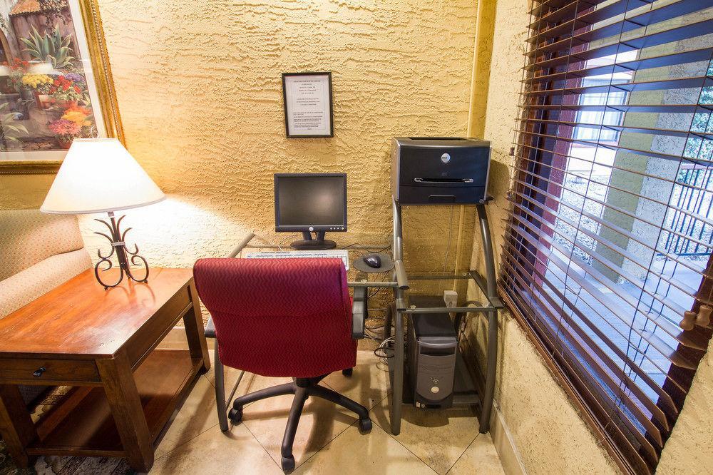 Quality Inn & Suites Goodyear - Phoenix West Ngoại thất bức ảnh